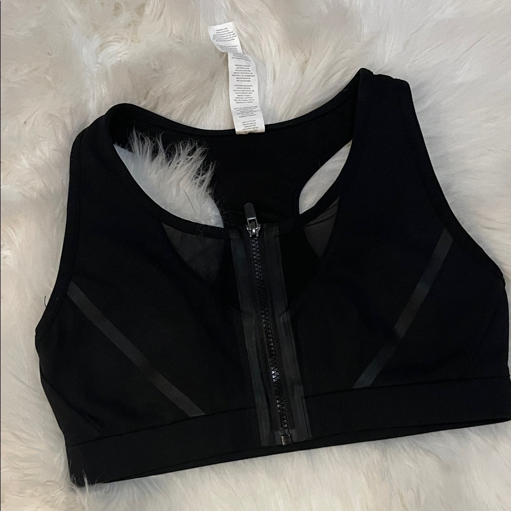 Fabletics black zip top crop top size S #137 NWOT